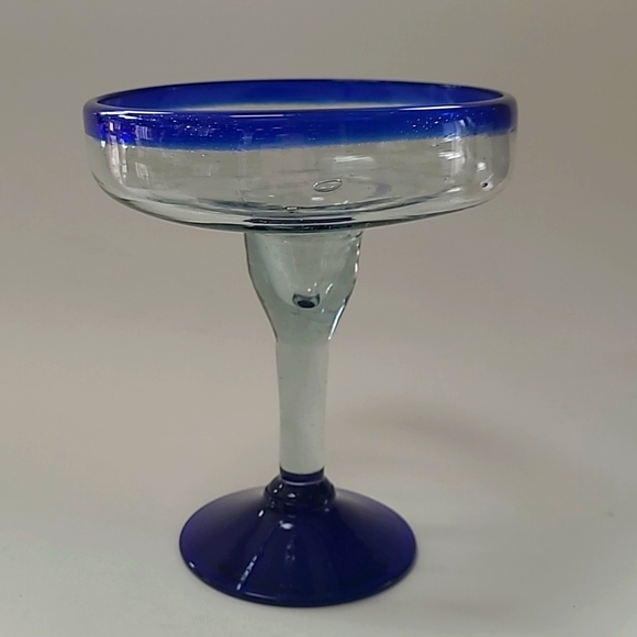 Mexican Hand-blown margarita glass - Picture 1 of 7